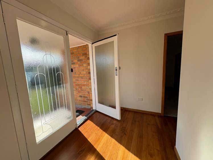 25 Lynwood Road New Lynn_8