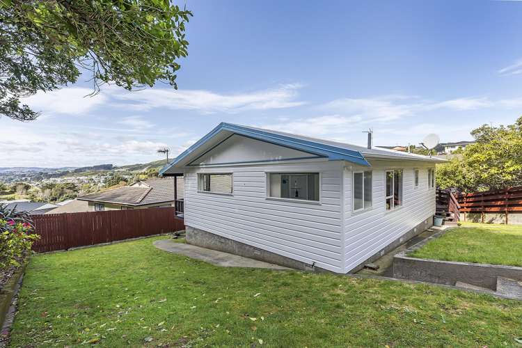 34 Fyvie Avenue Tawa_21