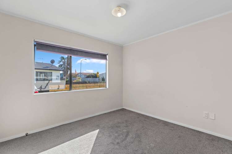 28 Barneys Farm Road Clendon Park_6
