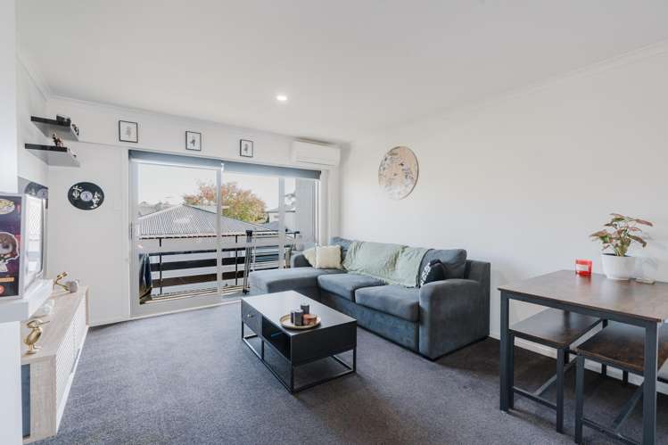 2/10 Avon Street Frankton_5