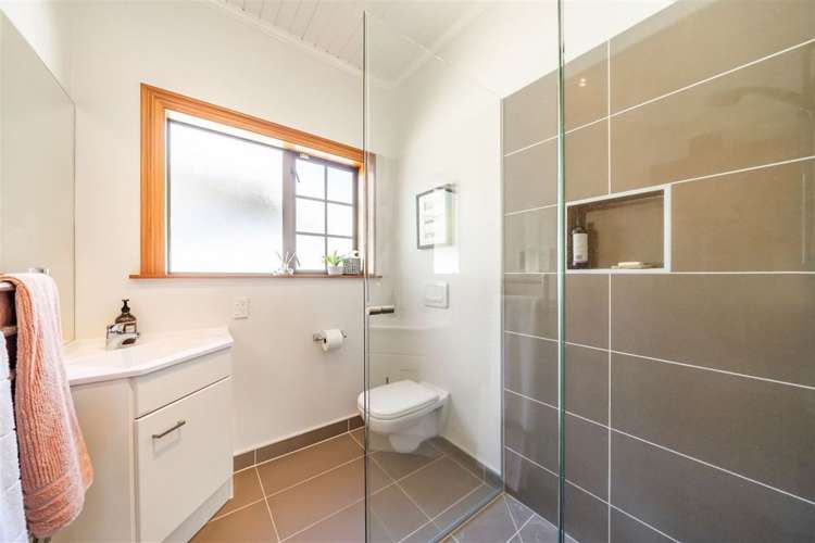 7 Thornycroft Avenue Epuni_7