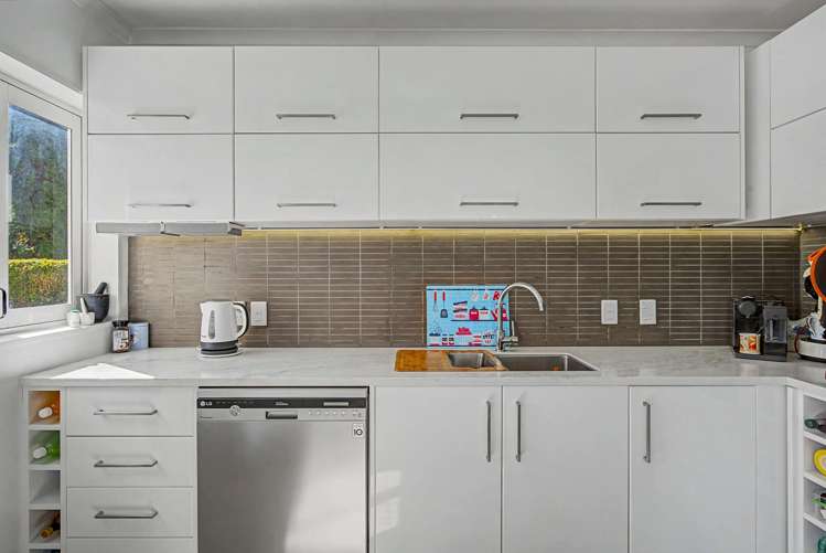 127 Milne Drive Paraparaumu_4