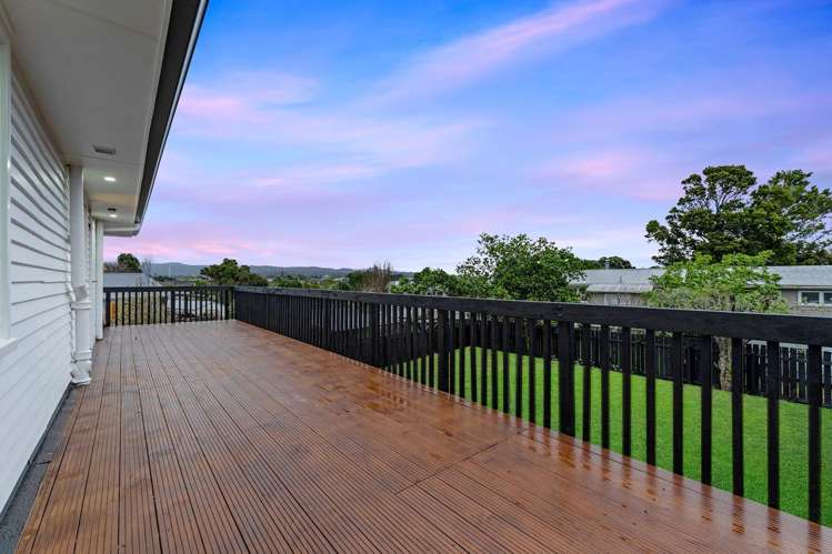 12 Ozich Avenue Te Atatu South_14