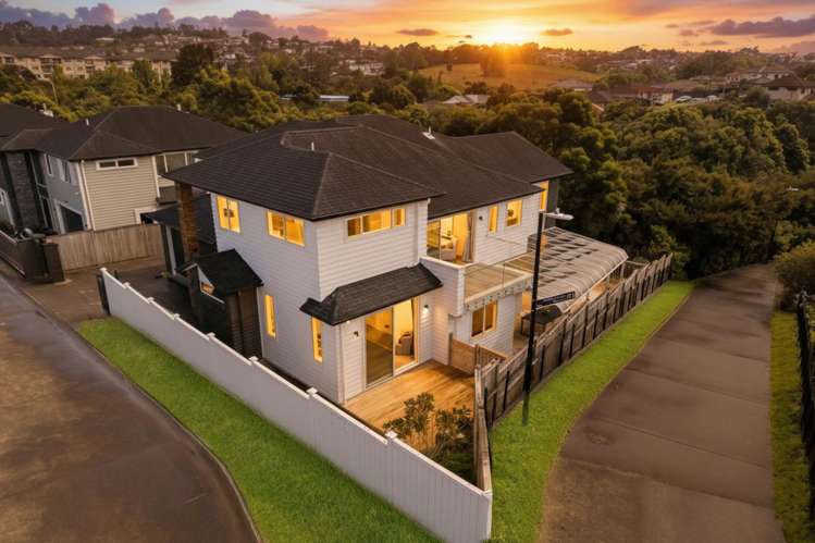 1 Lancia Way Oteha_24