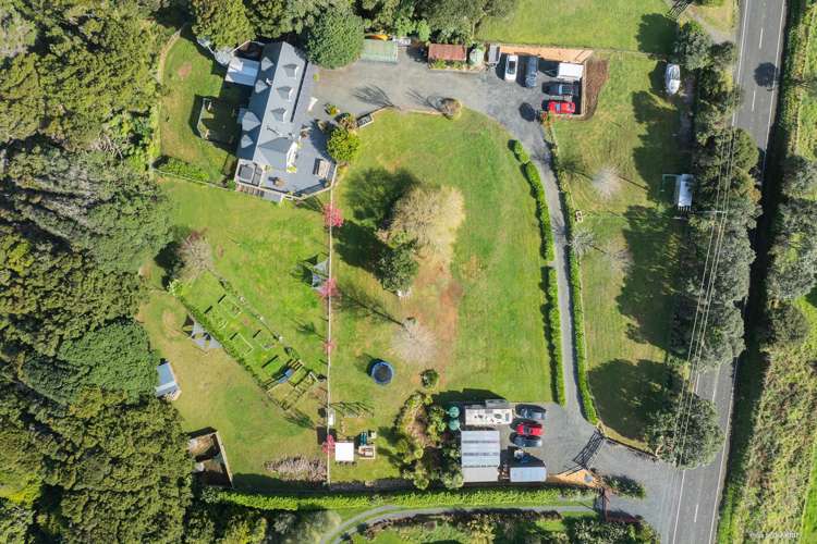 1455 Awhitu Road Waiuku_16