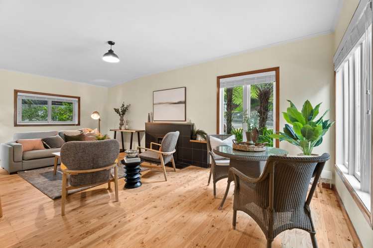 222 Godley Road Titirangi_1