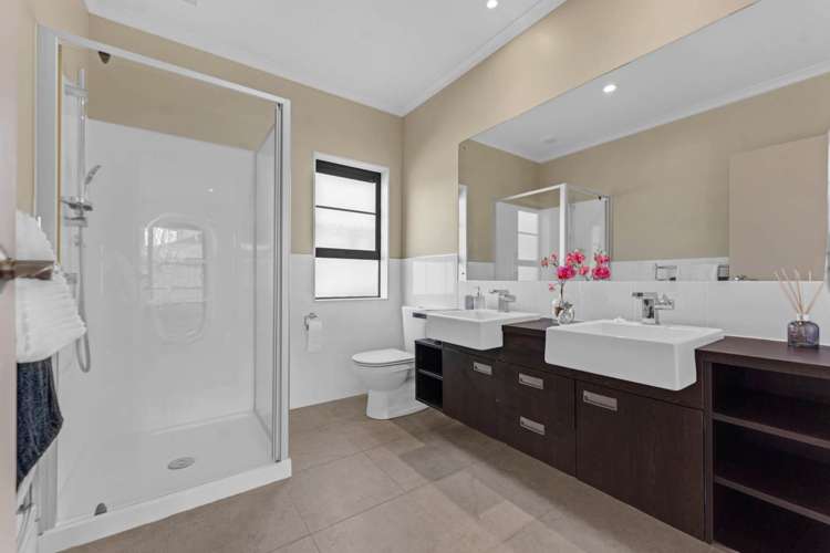 26 Amaretto Avenue Flat Bush_15