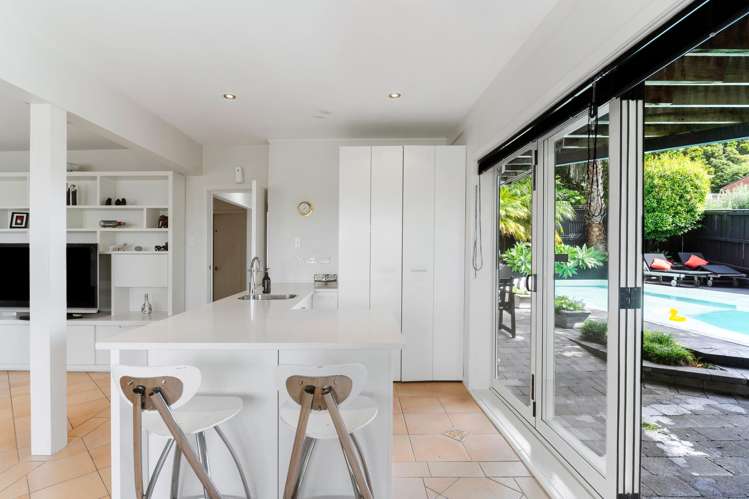 5 Amante Crescent Mairangi Bay_25