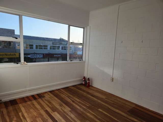 2/33 King Street Pukekohe_4