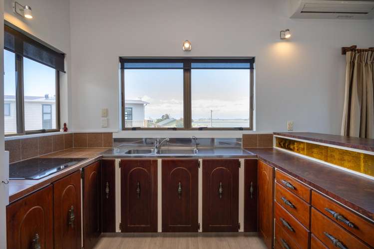 1 Hartley Street Foxton Beach_10