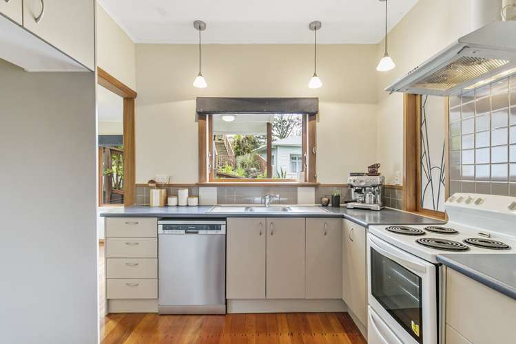 518g West Coast Road Oratia_7