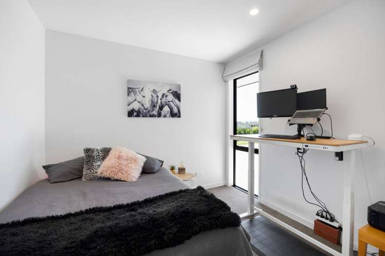 7 Hyatt Close Leamington_16