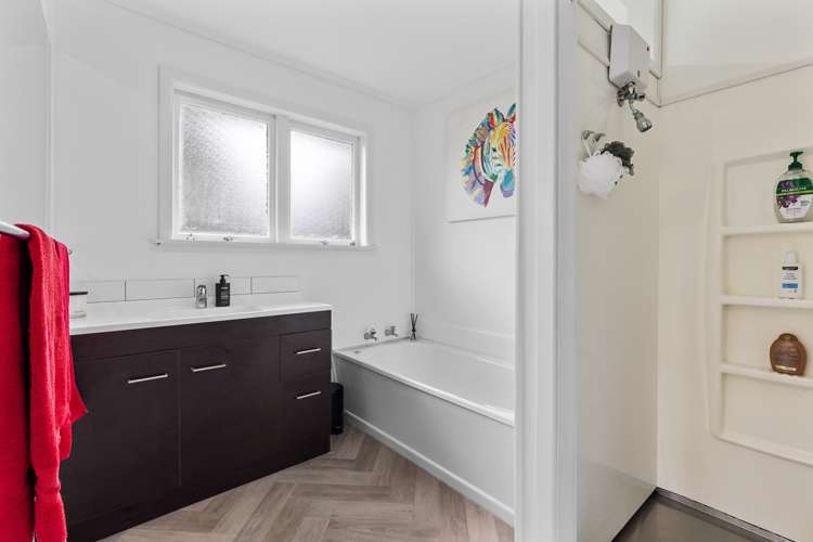 19 Kelkirk Street Kelston_12