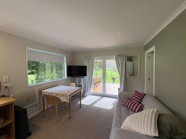 Unit/1127 Hinakura Road Martinborough_4