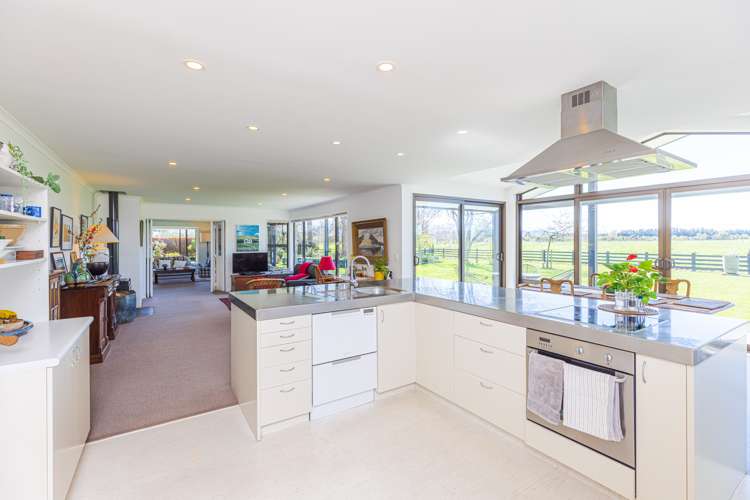 90 Paierau Road Opaki_17