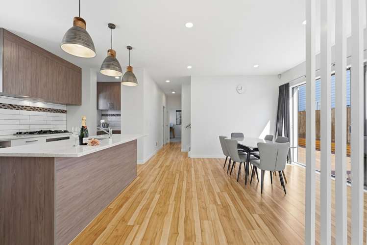 2/65 Francis Street Hauraki_6