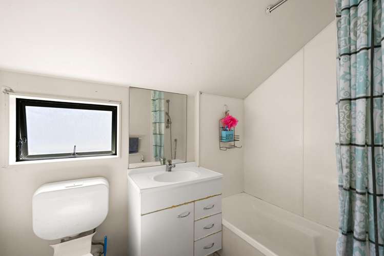 14C Jones Crescent Melville_14