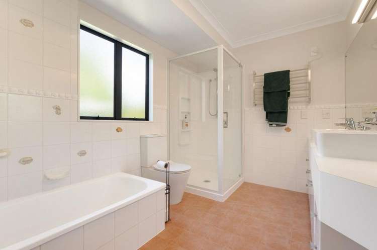40 Westridge Drive 11235_13