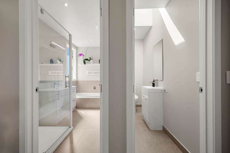 14 Rongoa Road Okura Bush_25