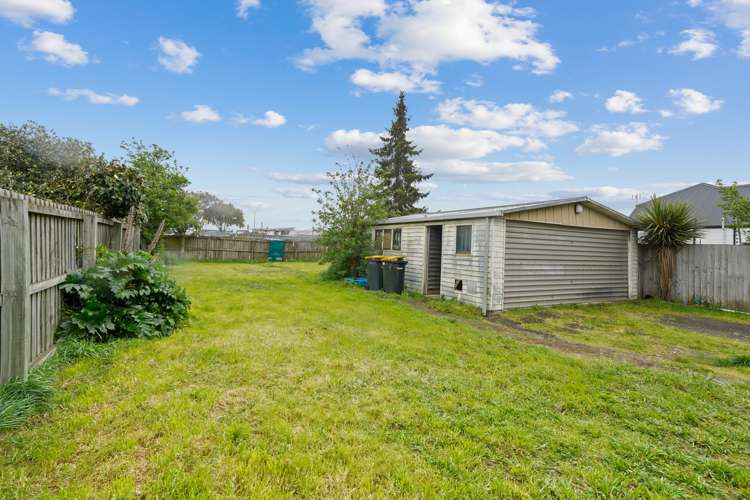 3 Defoe Place Waltham_5