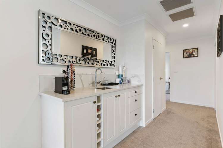 4 Cooladawson Drive Flat Bush_23