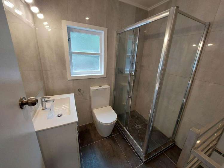 4096 Great North Road Glen Eden_6