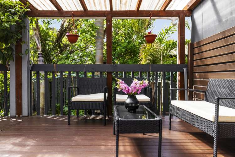 2/8 Tallington Crescent Torbay_25