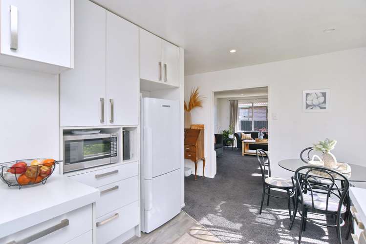 24a Greenock Street Redwood_3