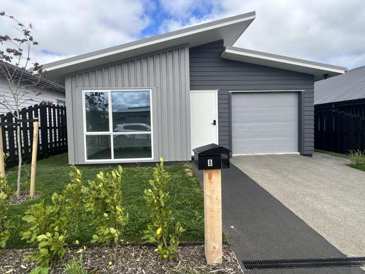 8 Pourewa Street_0