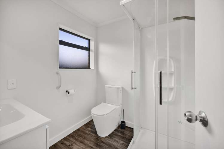 190 Glover Road Hawera_18