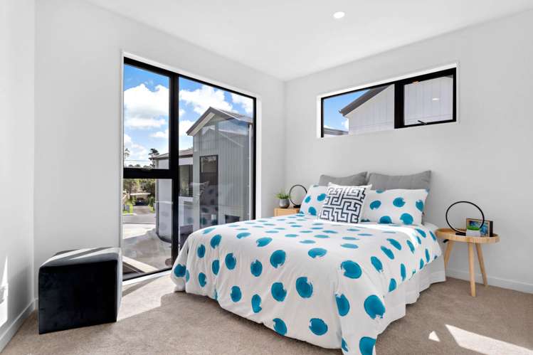 10B, C, E Serjeant Street Henderson_10