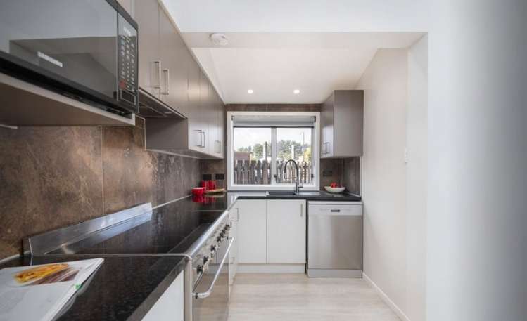 2/25 Kingsbridge Place Newlands_11