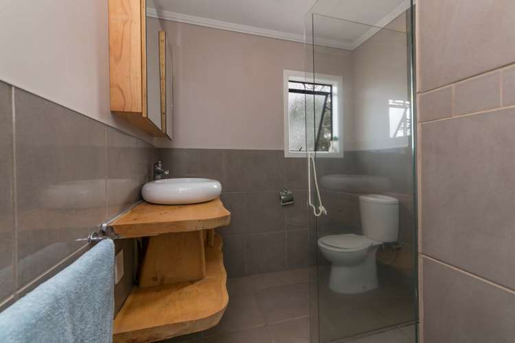 85 Victory Road Laingholm_10