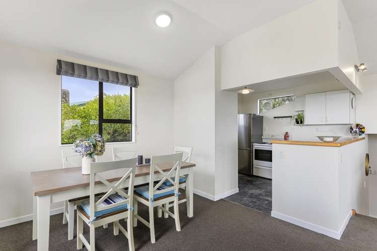 32 Hiwi Crescent Titahi Bay_5