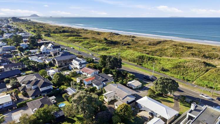 684 Papamoa Beach Road Papamoa Beach_24