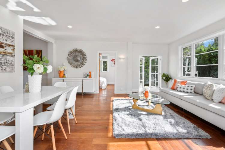 1/1 Palm Court Drive Glen Eden_13