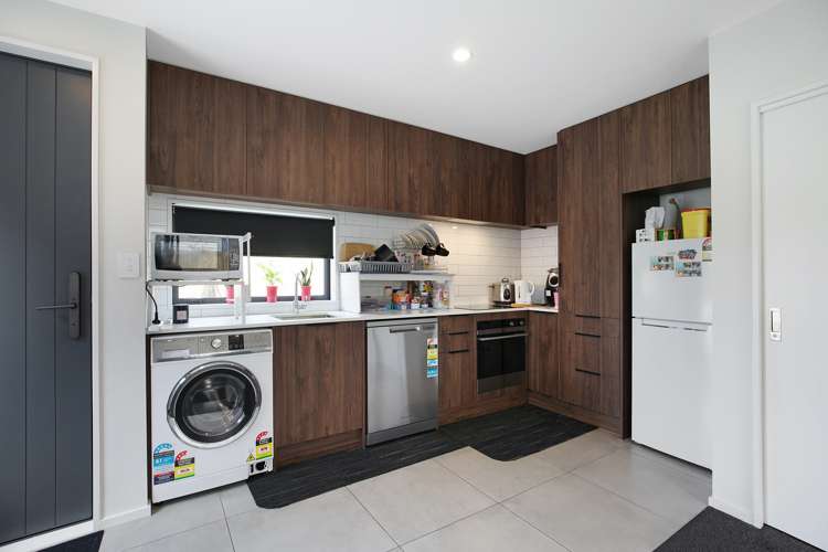 2/135 Hills Road Edgeware_2