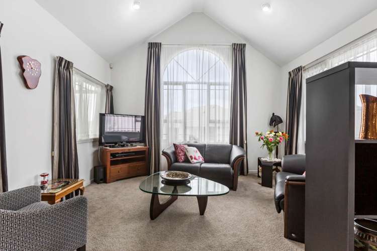 243b Hill Road The Gardens_14