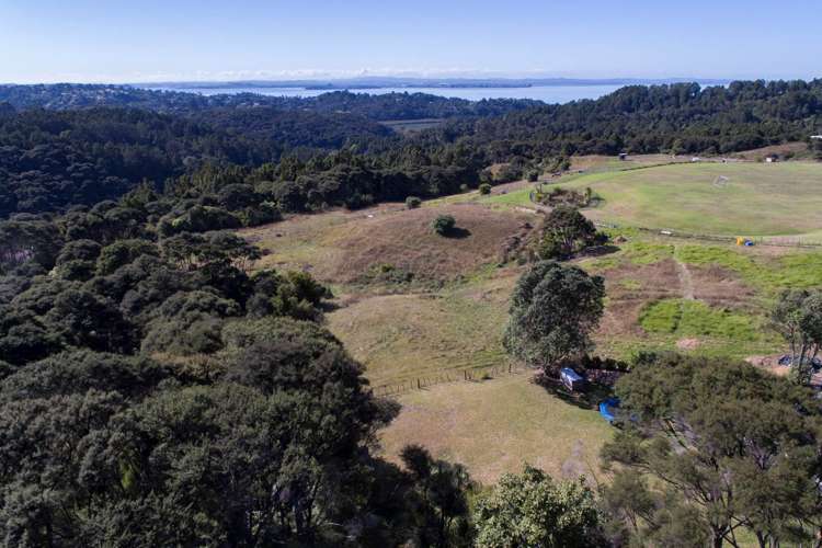 424 Huia Road Laingholm_5