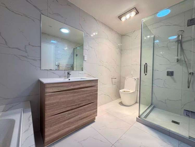 8 Seelie Court Flat Bush_9