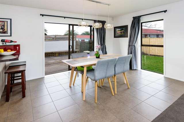 2/15 Dowling Place Pakuranga_4