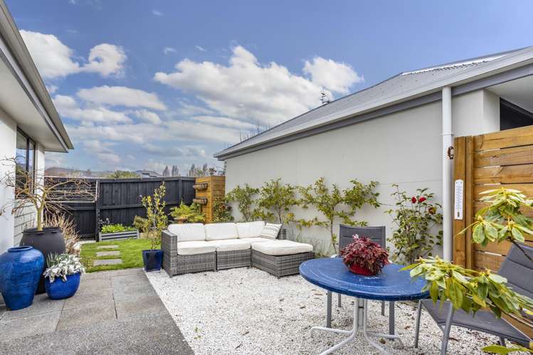 2/57 St Martins Road_3