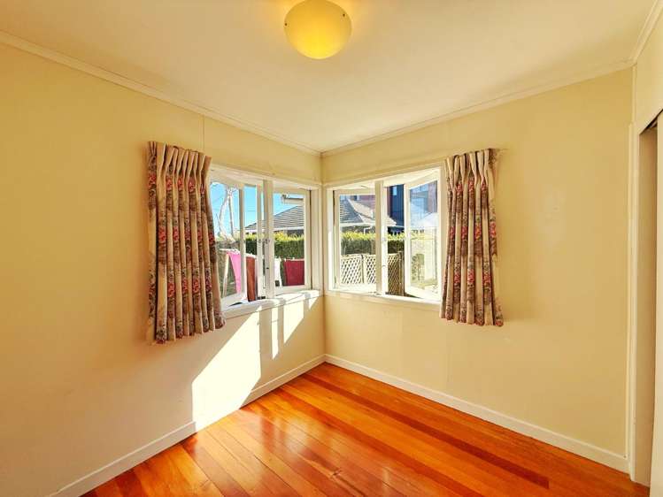15 Karamu Street 1801_7