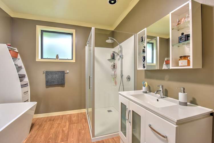 176 Seaward Road Edendale_9