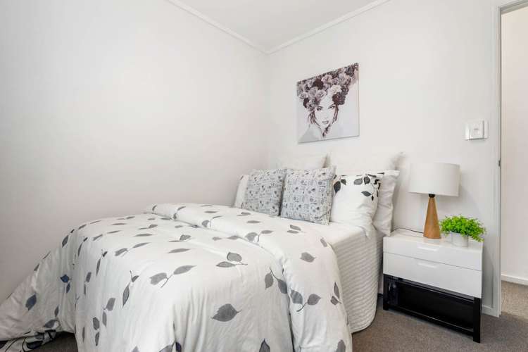 2/136 Moore Street Howick_13