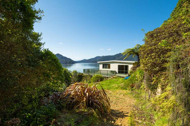 1 Black Point, Whatanihi Marlborough Sounds_23