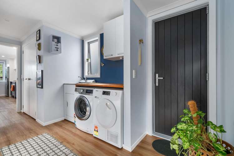 17B Tuki Street Titahi Bay_13