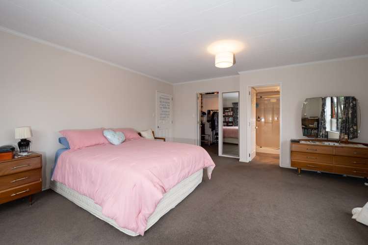 15 Churchill Avenue Allenton_13