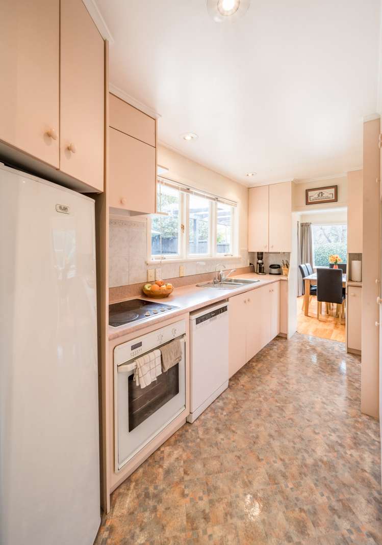 17 Hutchinsons Road Bucklands Beach_12