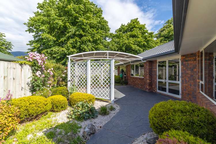 10 Wordsworth Place Stoke_9